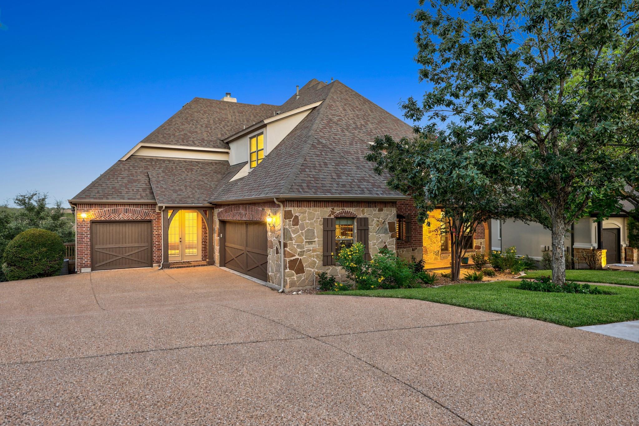 Listing photo 1 of 309  Santaluz Ln
