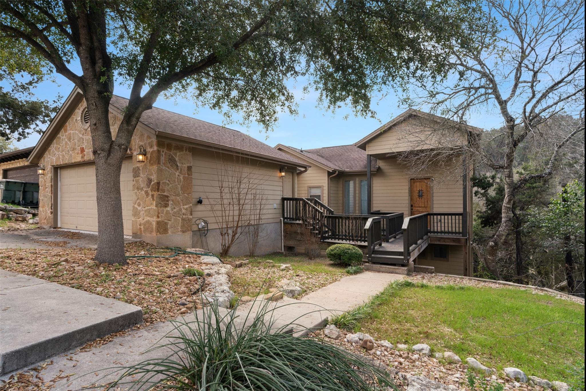 Listing photo 1 of 2603  Indian Creek Rd
