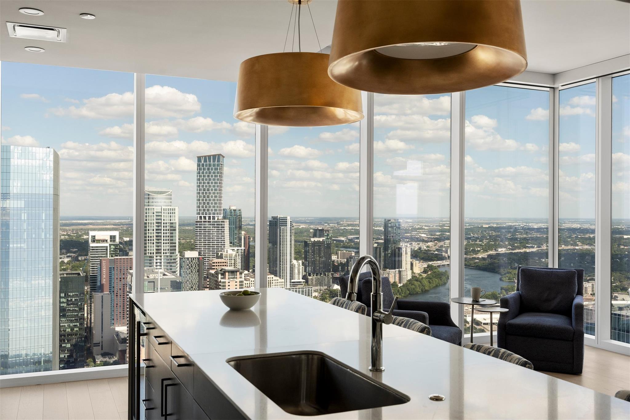 Listing photo 1 of 301  West Ave  #5603