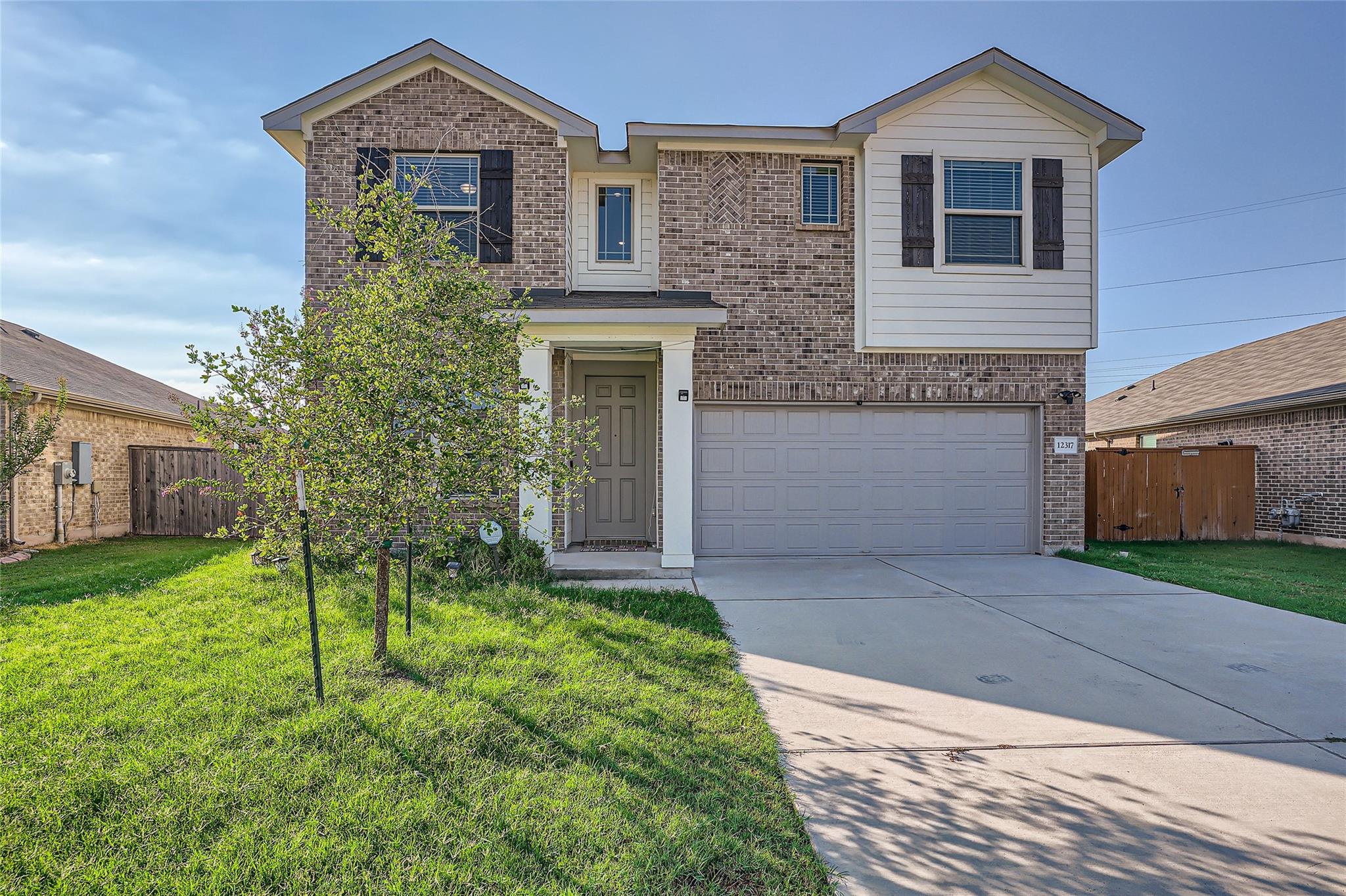 Listing photo 1 of 12317  Caldera Way