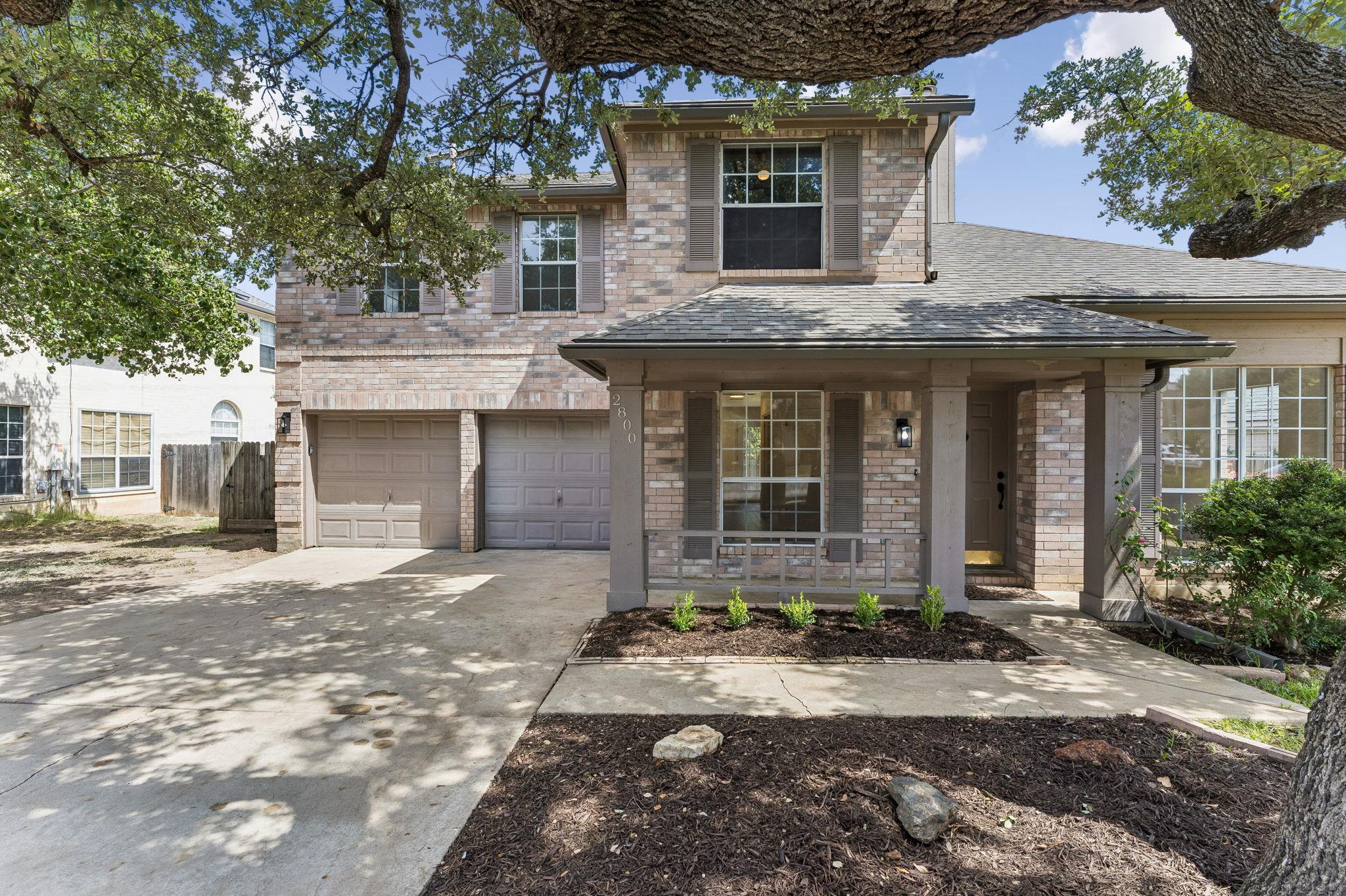 Listing photo 1 of 2800  Little Elm Trl