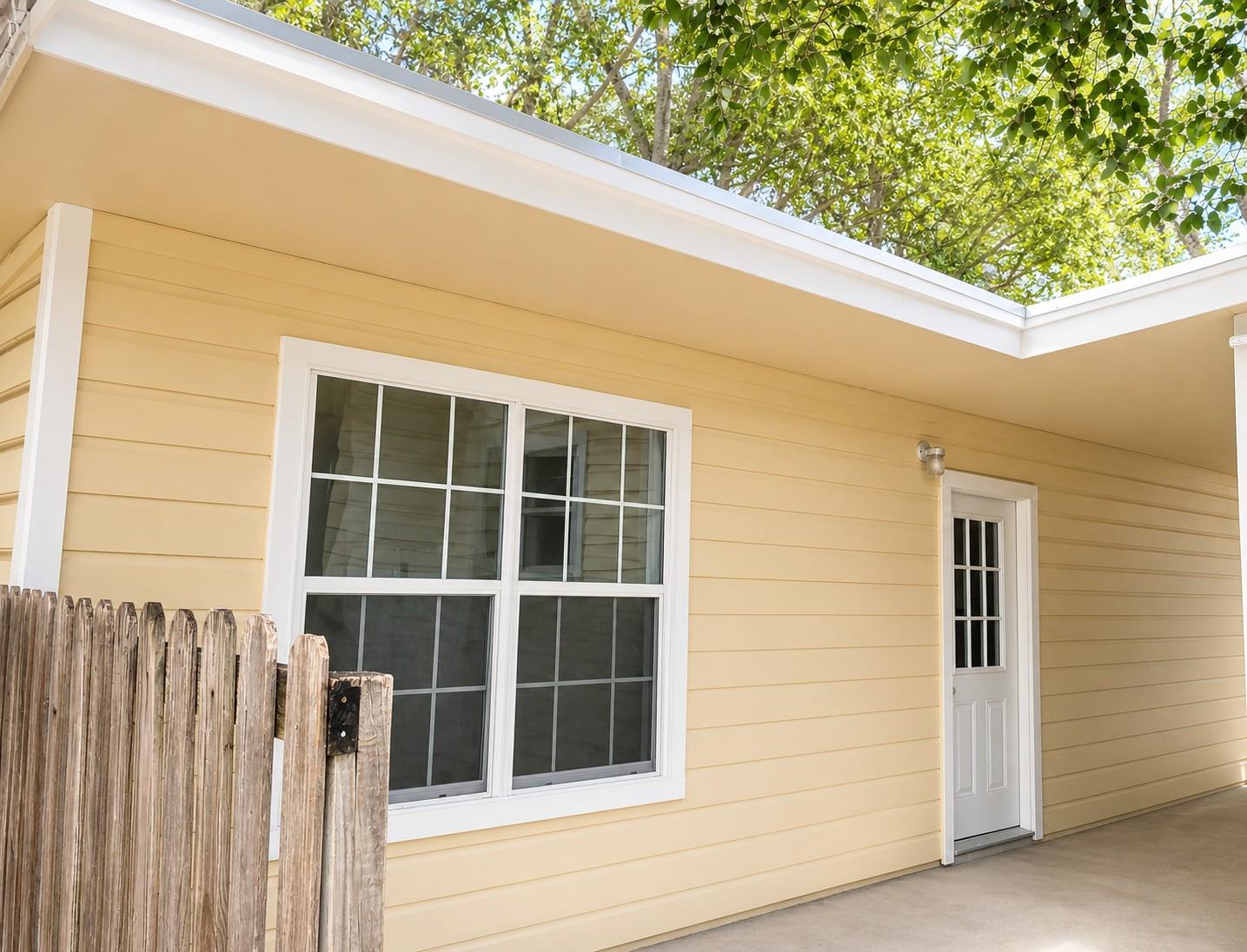Listing photo 1 of 5400  Harmon Ave  #B