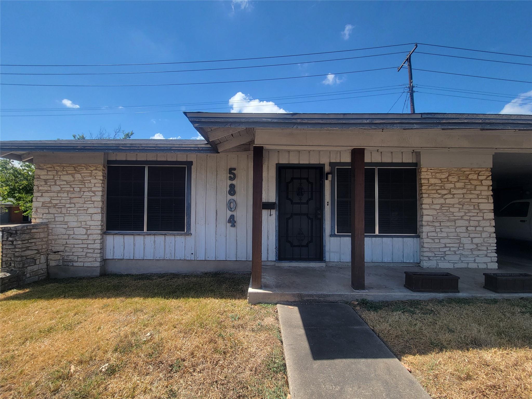 Listing photo 1 of 5804  Nassau Dr  #A