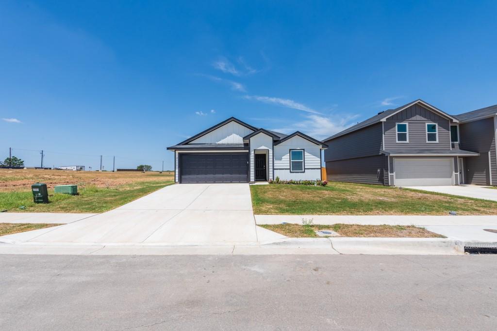 Listing photo 1 of 2115  Windflower Ln