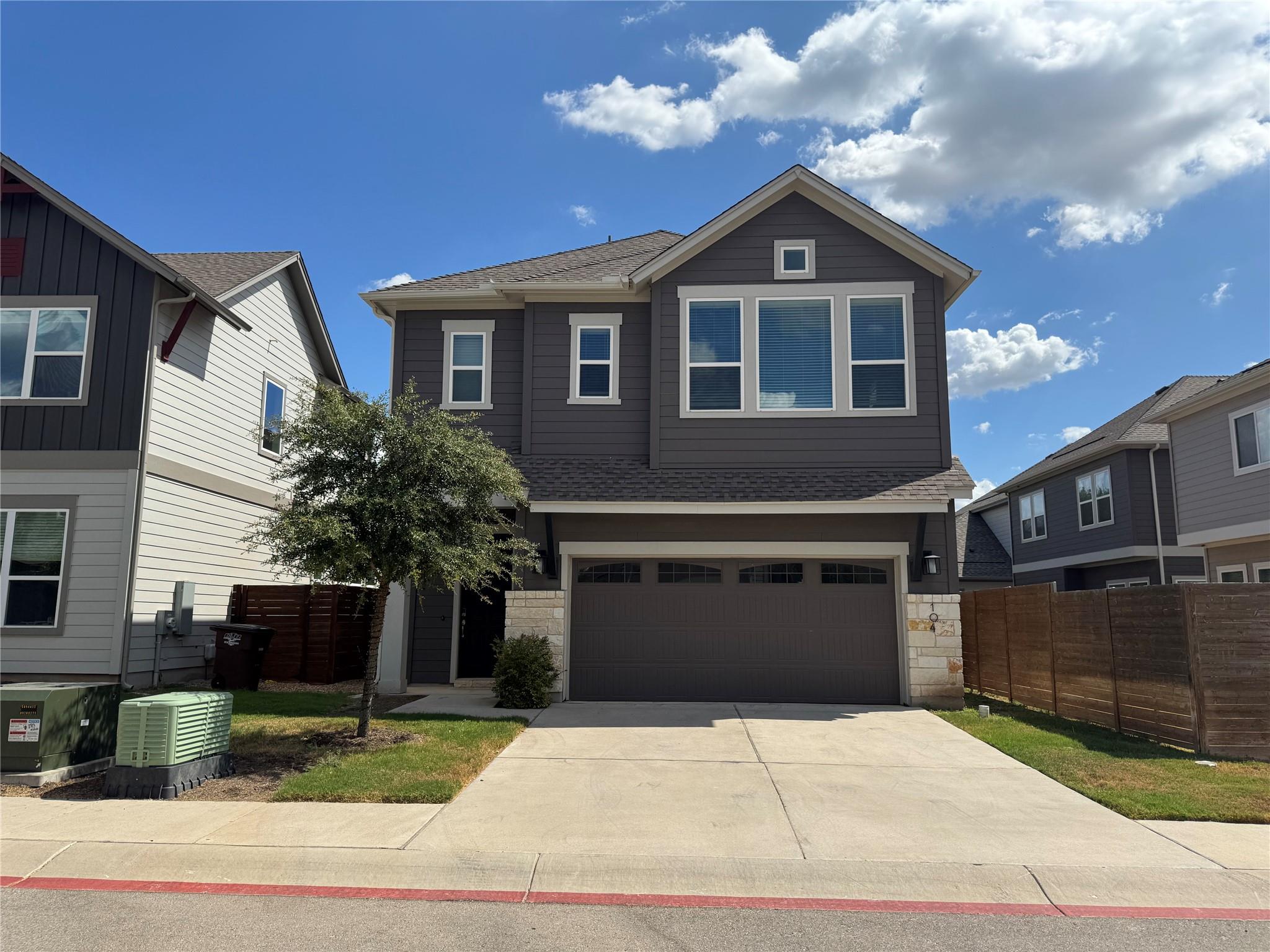 Listing photo 1 of 3000  Chisholm Trail Rd  #104