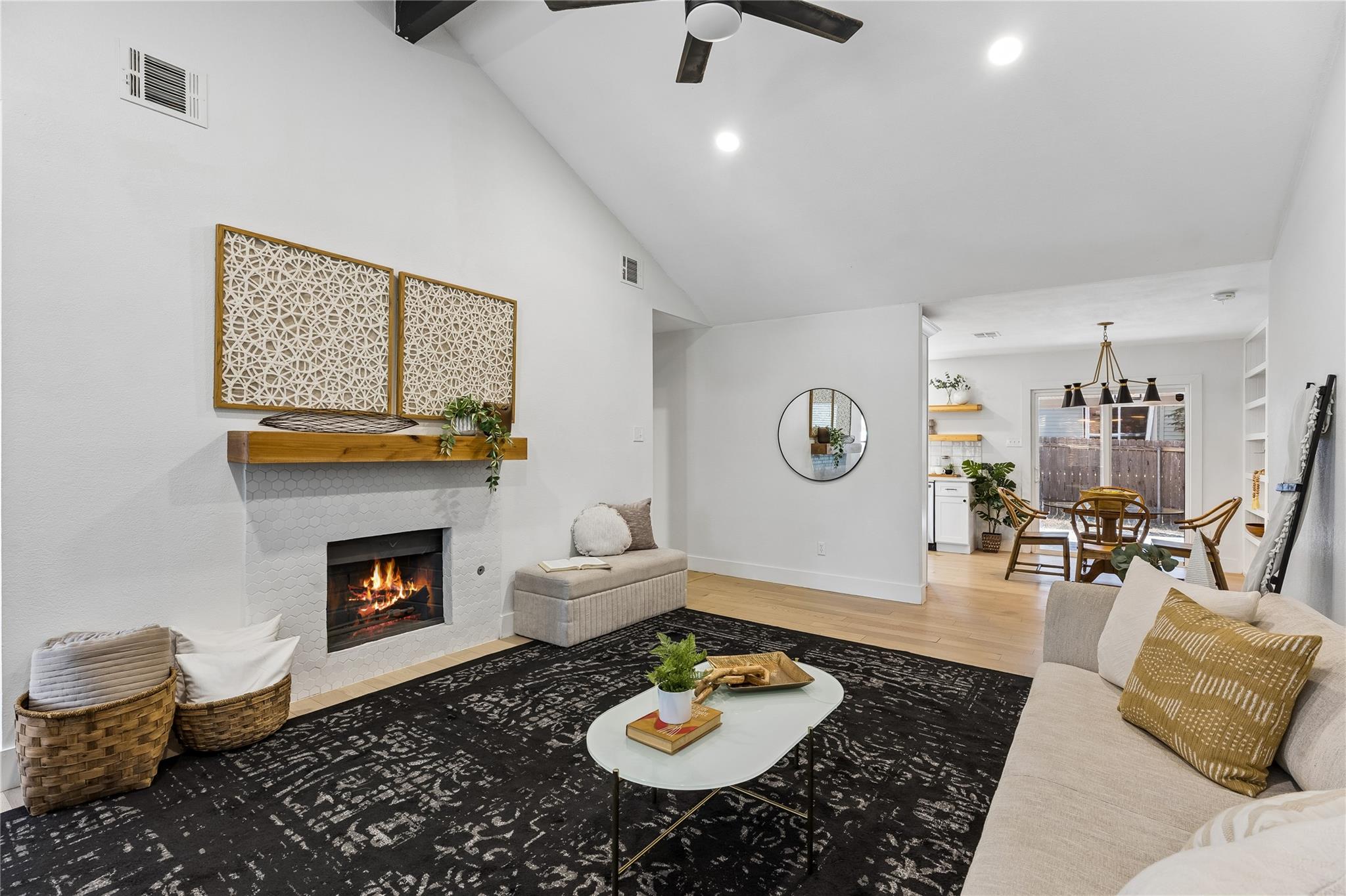 Listing photo 1 of 7901  SEMINARY RIDGE Dr