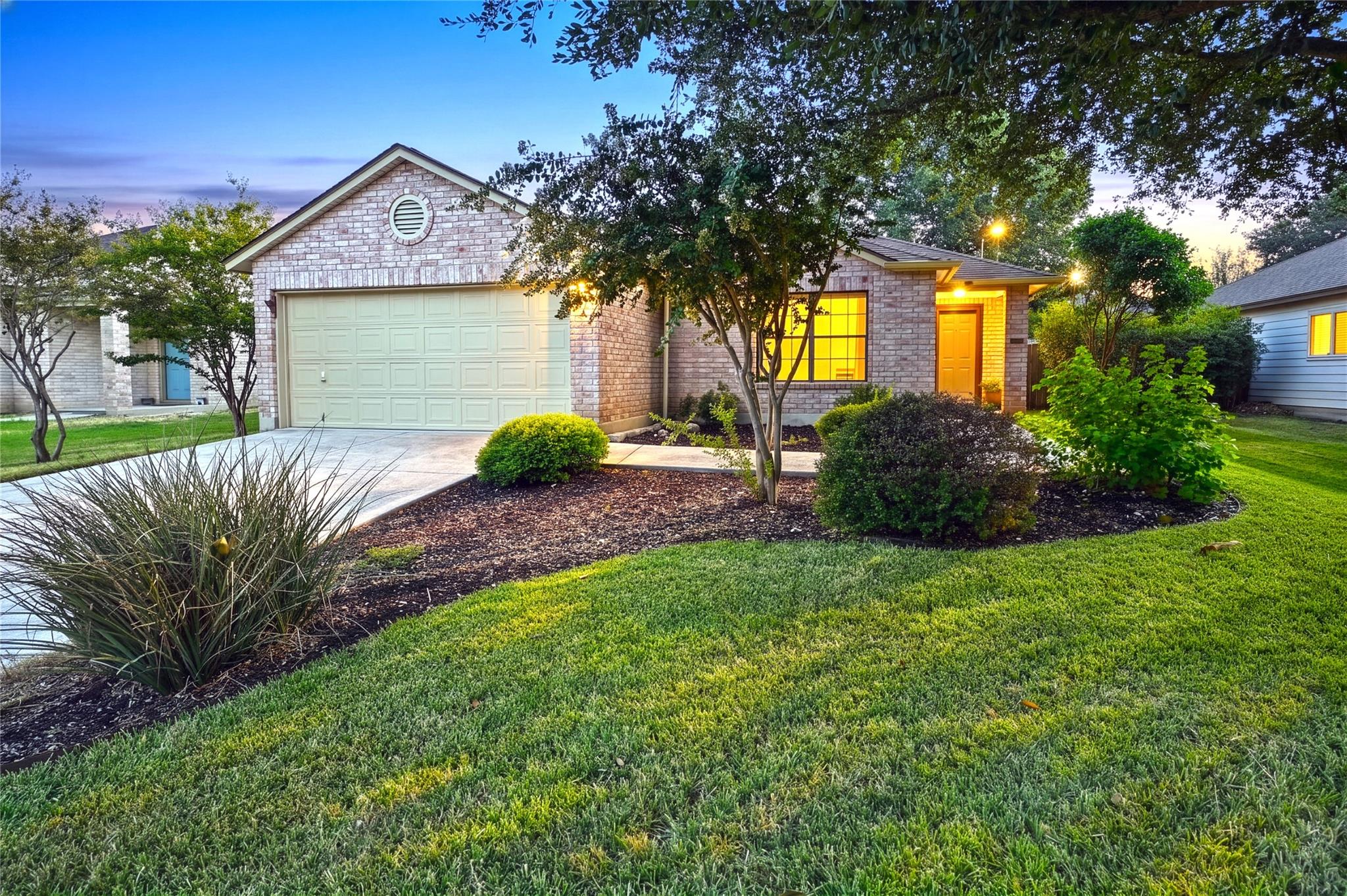 762  PINEHURST DR Dr 매물 사진 1