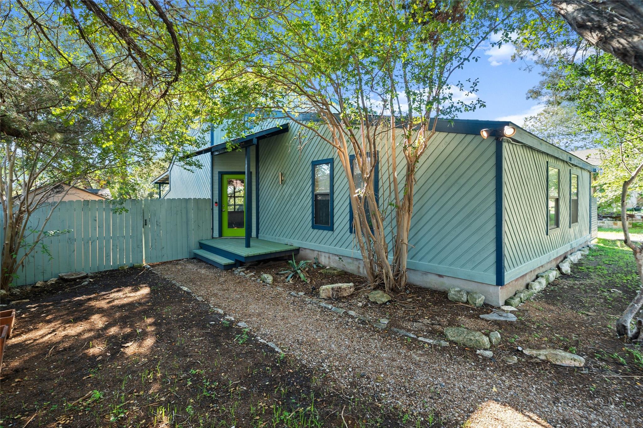Listing photo 1 of 2107  Rain Water Dr