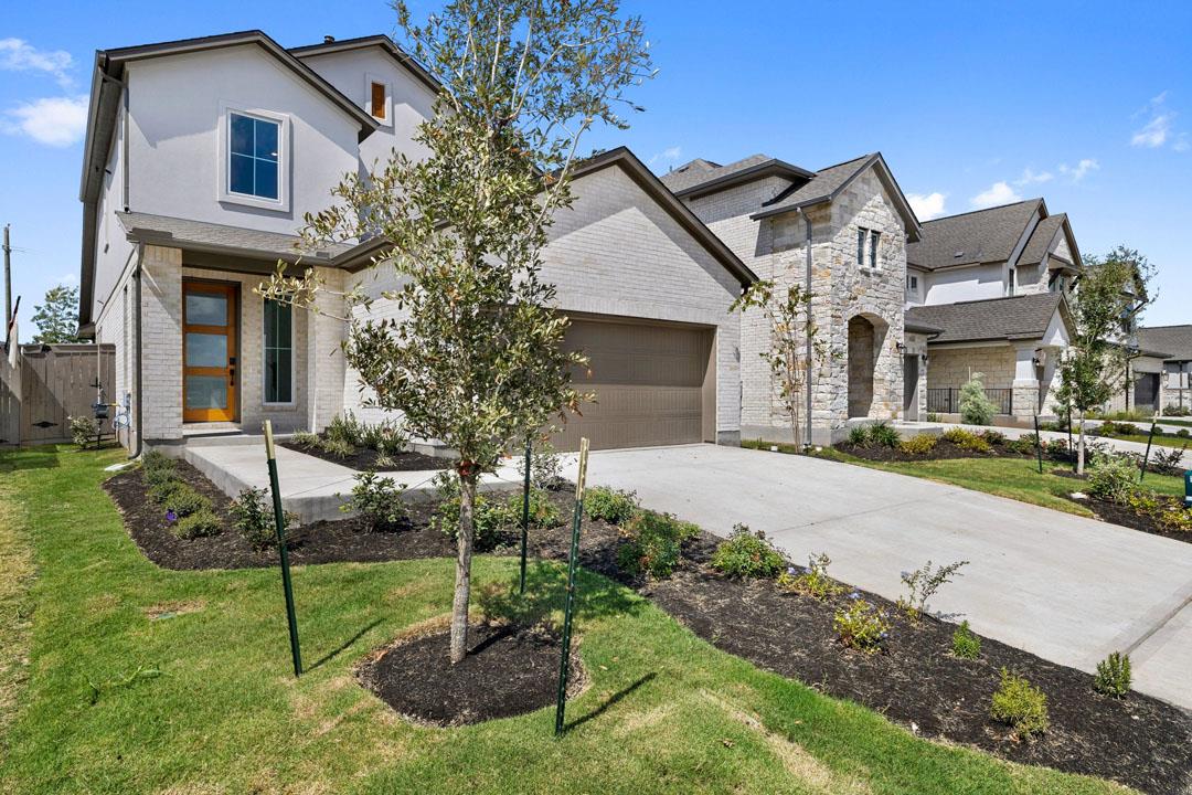 Listing photo 1 of 264  Bloomington Loop None