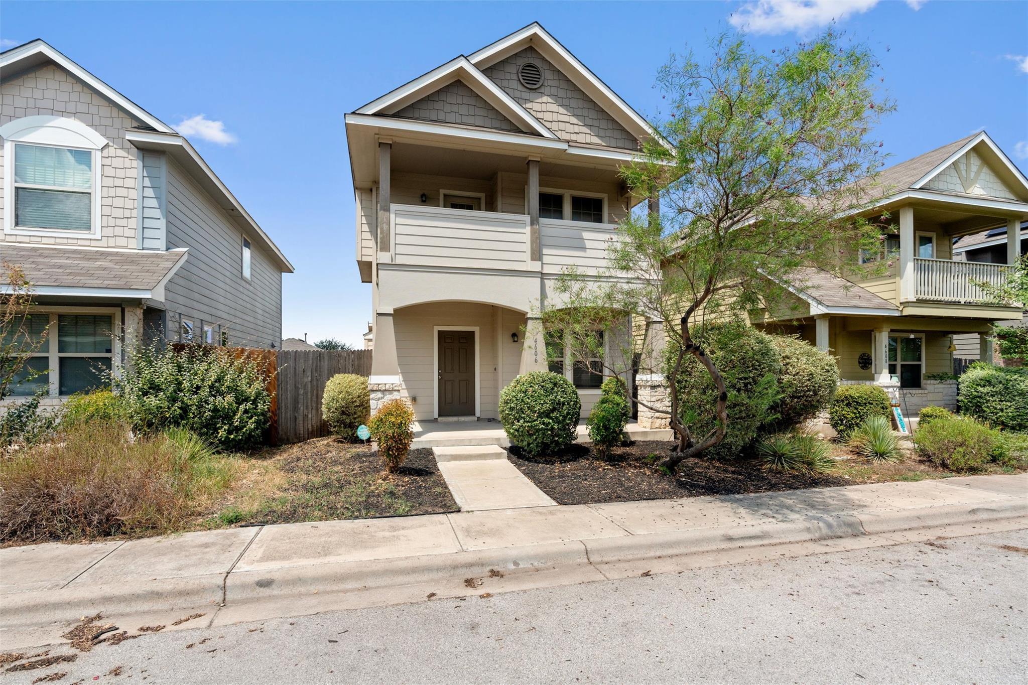 Listing photo 1 of 4606  Graceful Ln