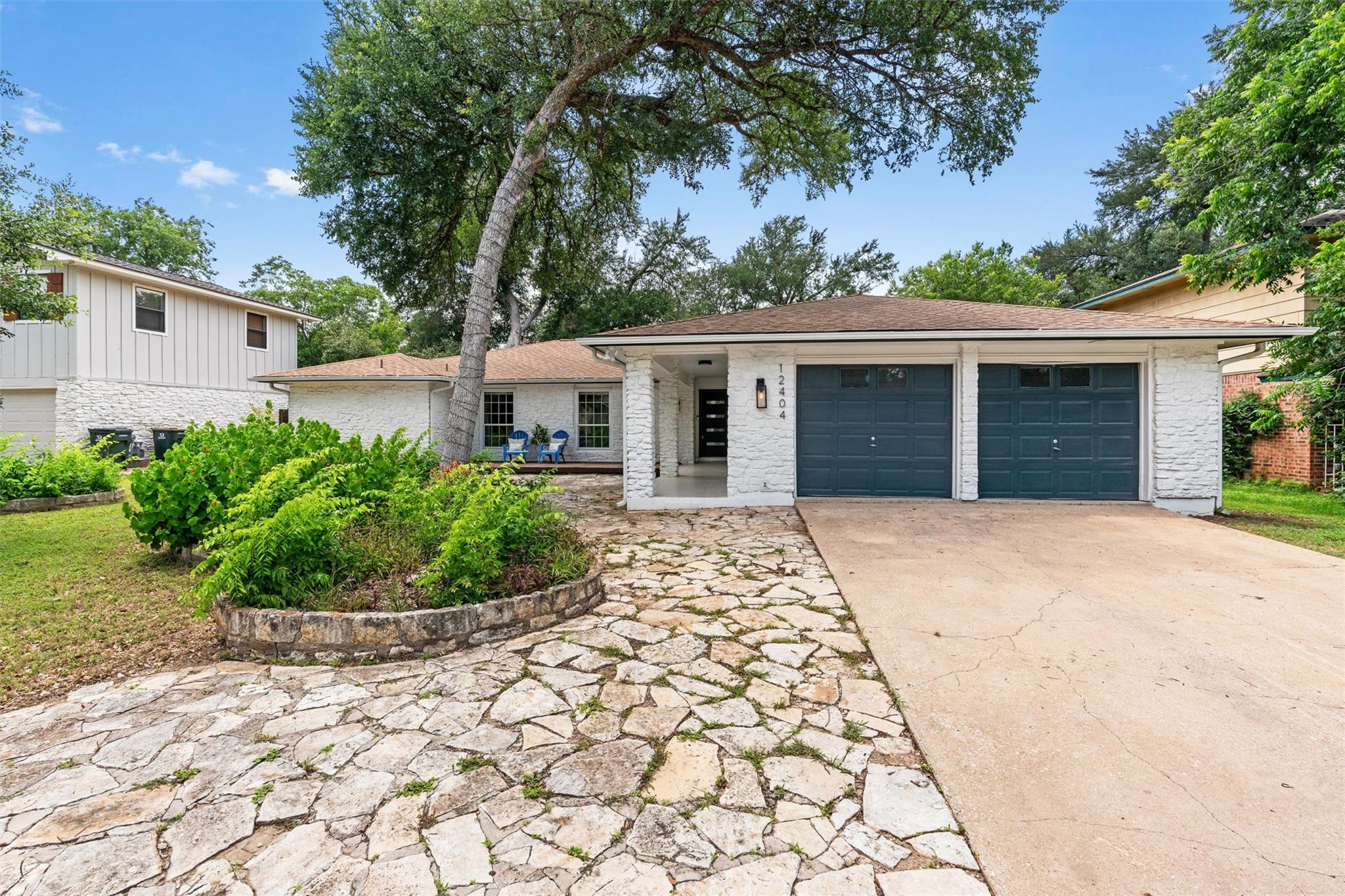 Listing photo 1 of 12404  Burlywood Trl