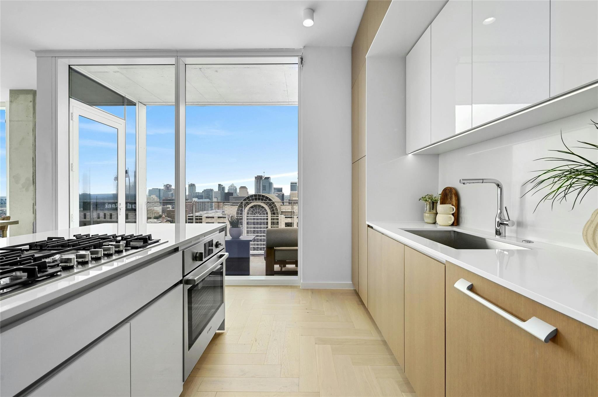 Listing photo 1 of 313 W 17th St  #1507