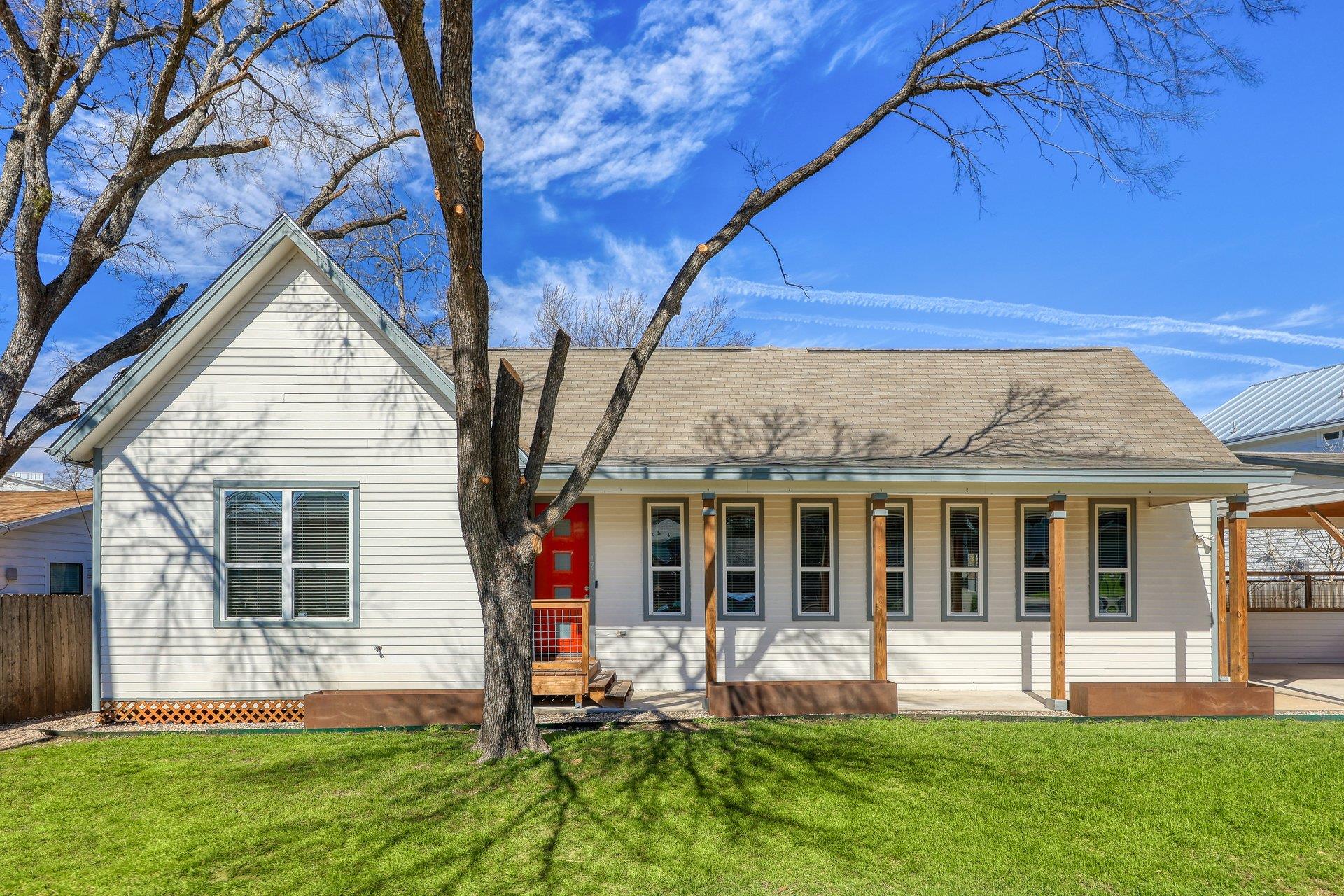 Listing photo 1 of 1704  Webberville Rd