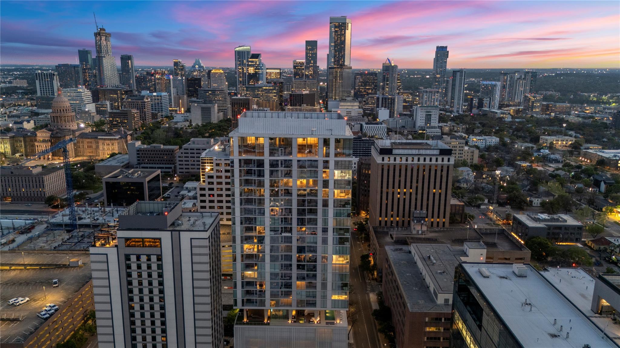 Listing photo 1 of 313 W 17th St  #2501