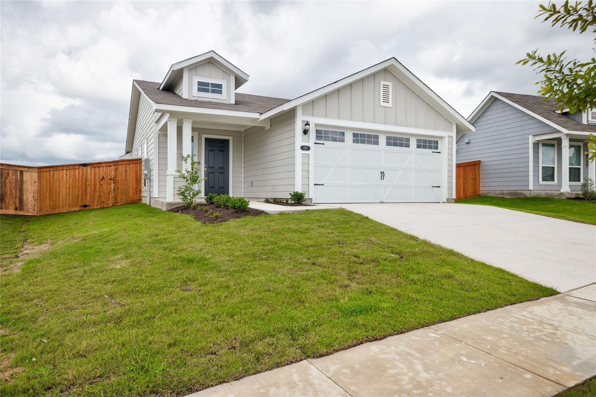 Listing photo 1 of 120  Lyndon Dr