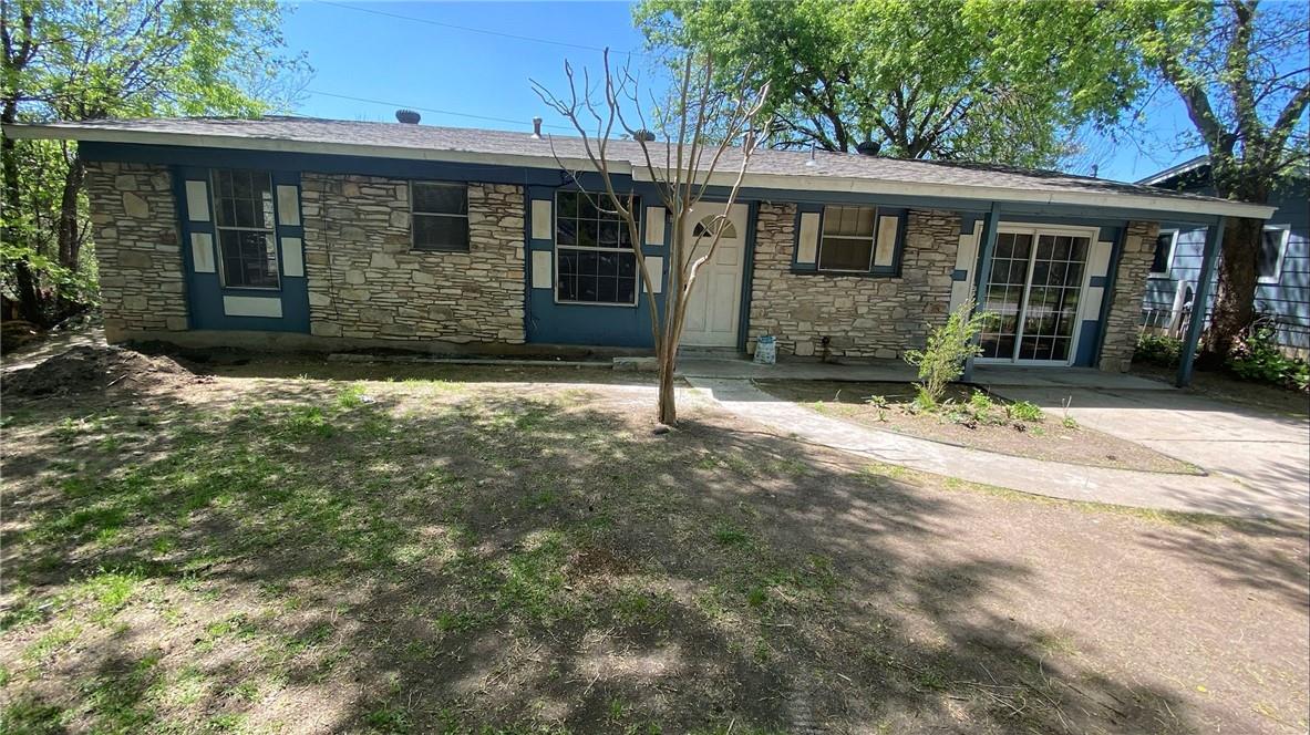 Listing photo 1 of 209  Schirra Pl