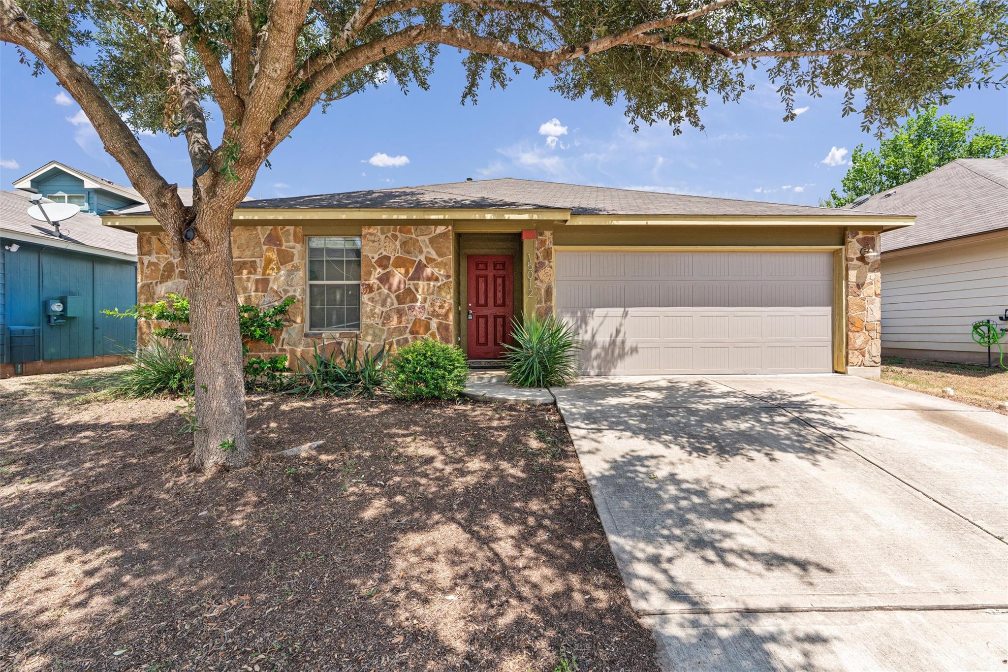 Listing photo 1 of 15012  Parrish Ln