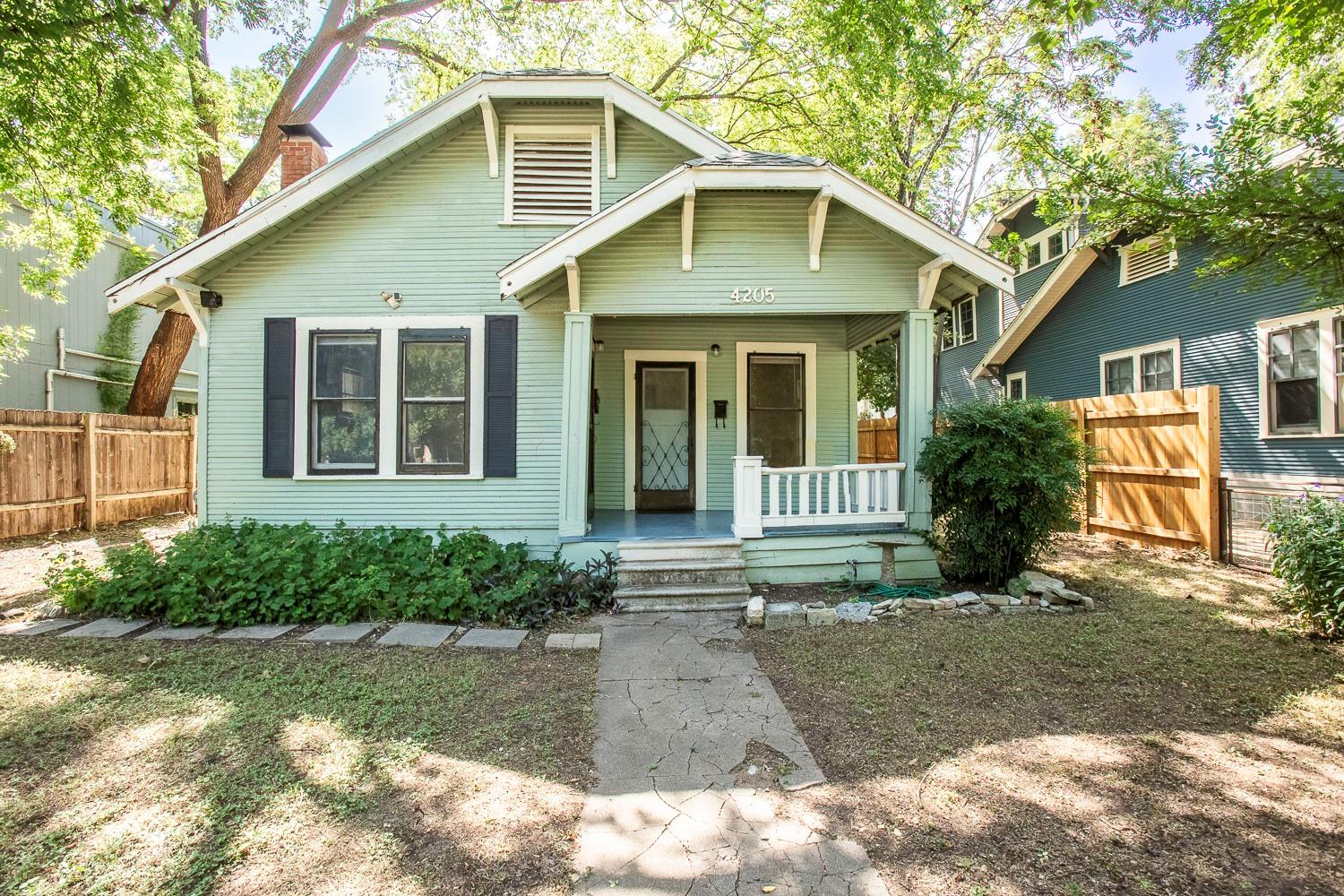 Listing photo 1 of 4205  Avenue B None  #Unit B