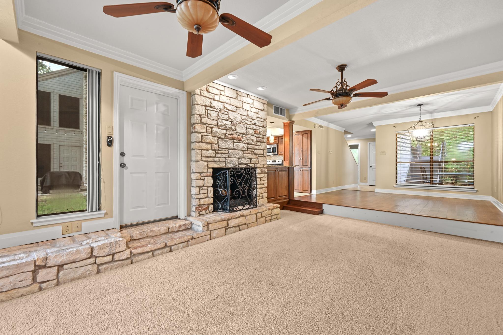 Listing photo 1 of 176  World Of Tennis Sq