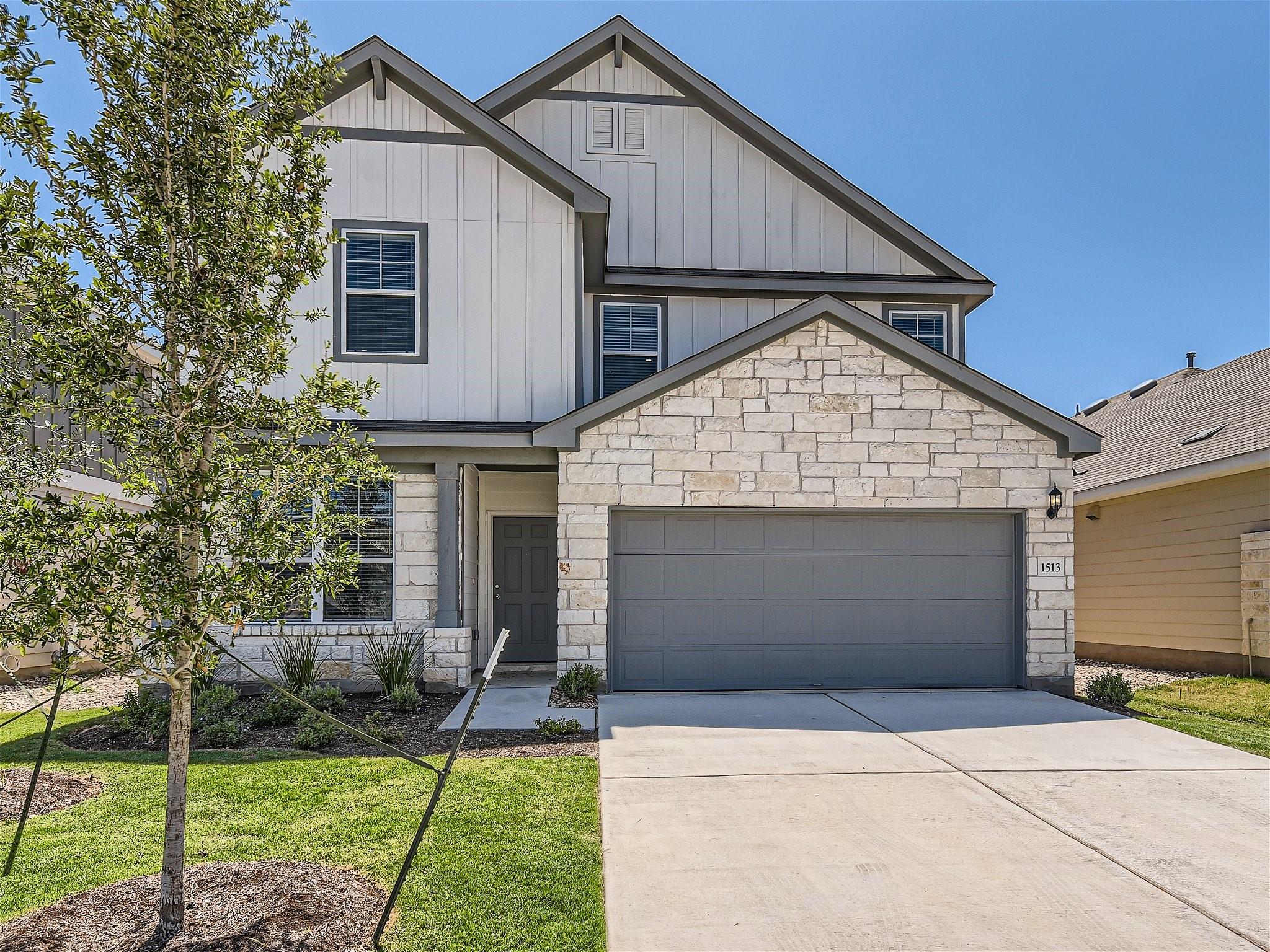 Listing photo 1 of 1513  Hope Ranch Rd