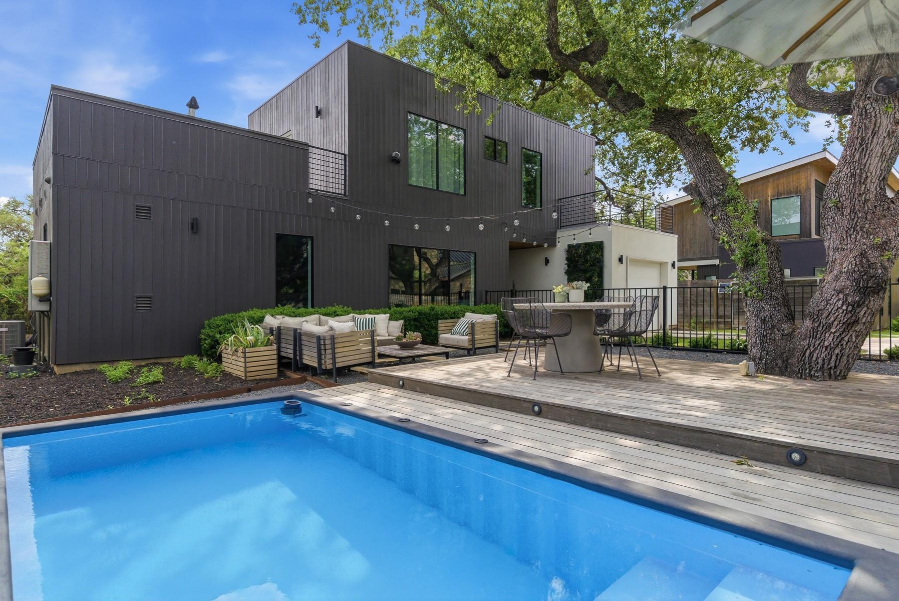 Listing photo of 1605  Chelsea Ln