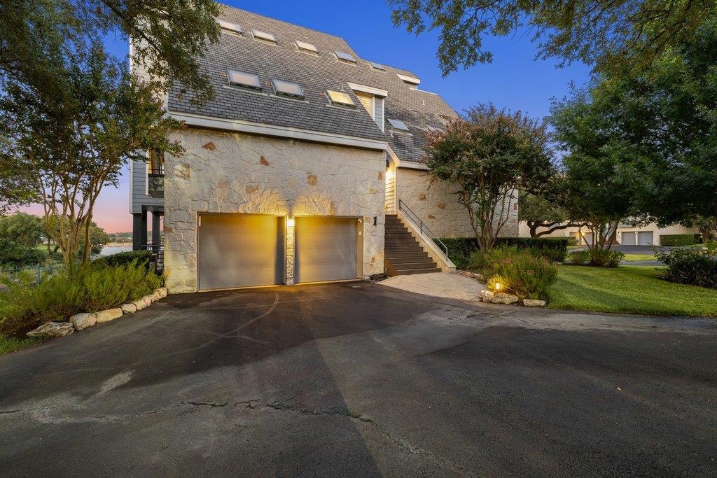 Listing photo 1 of 903  Cat Hollow Club Dr  #A-1
