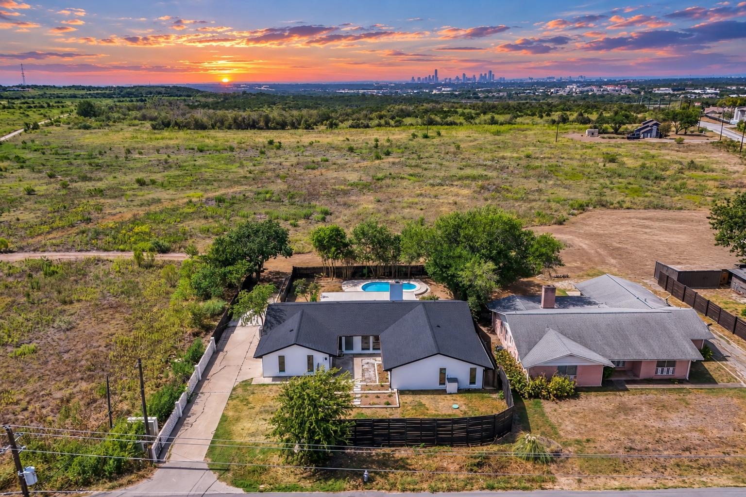 Listing photo 1 of 6209  Daffan Ln