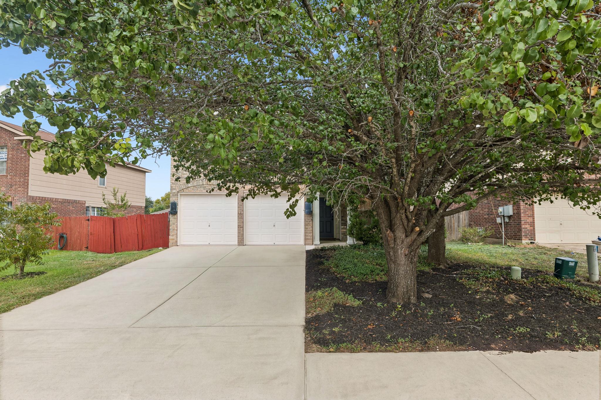 Listing photo 1 of 15016  Saddlegirth Ln