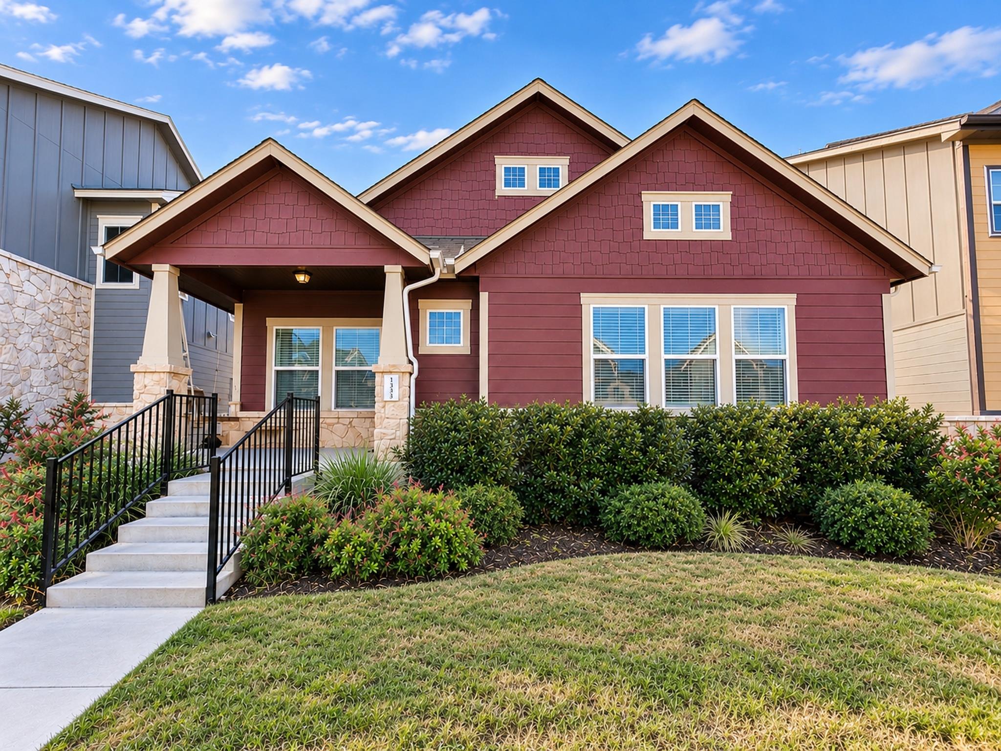 Listing photo 1 of 8816  Sikes Way