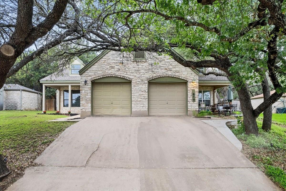 Listing photo 1 of 381  FANTAIL Loop  #A