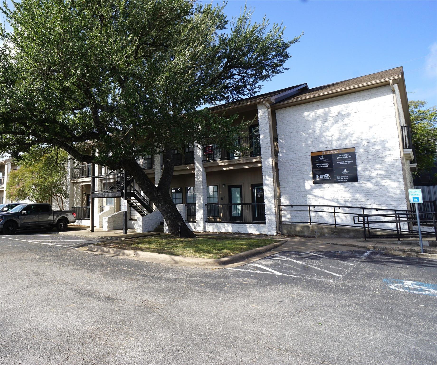 Listing photo 1 of 13740 #K3 N Highway 183 Blvd  #K4