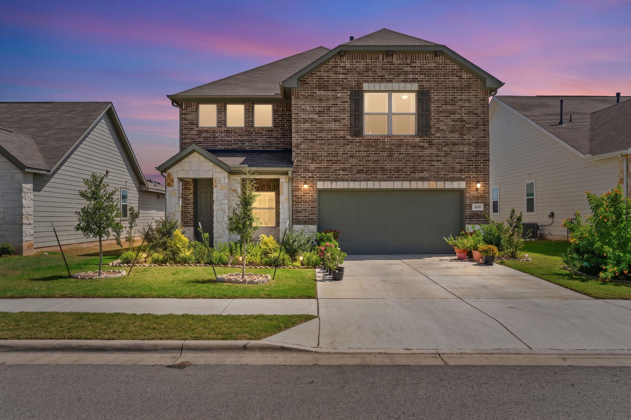 Listing photo 1 of 110  Palo Brea Loop