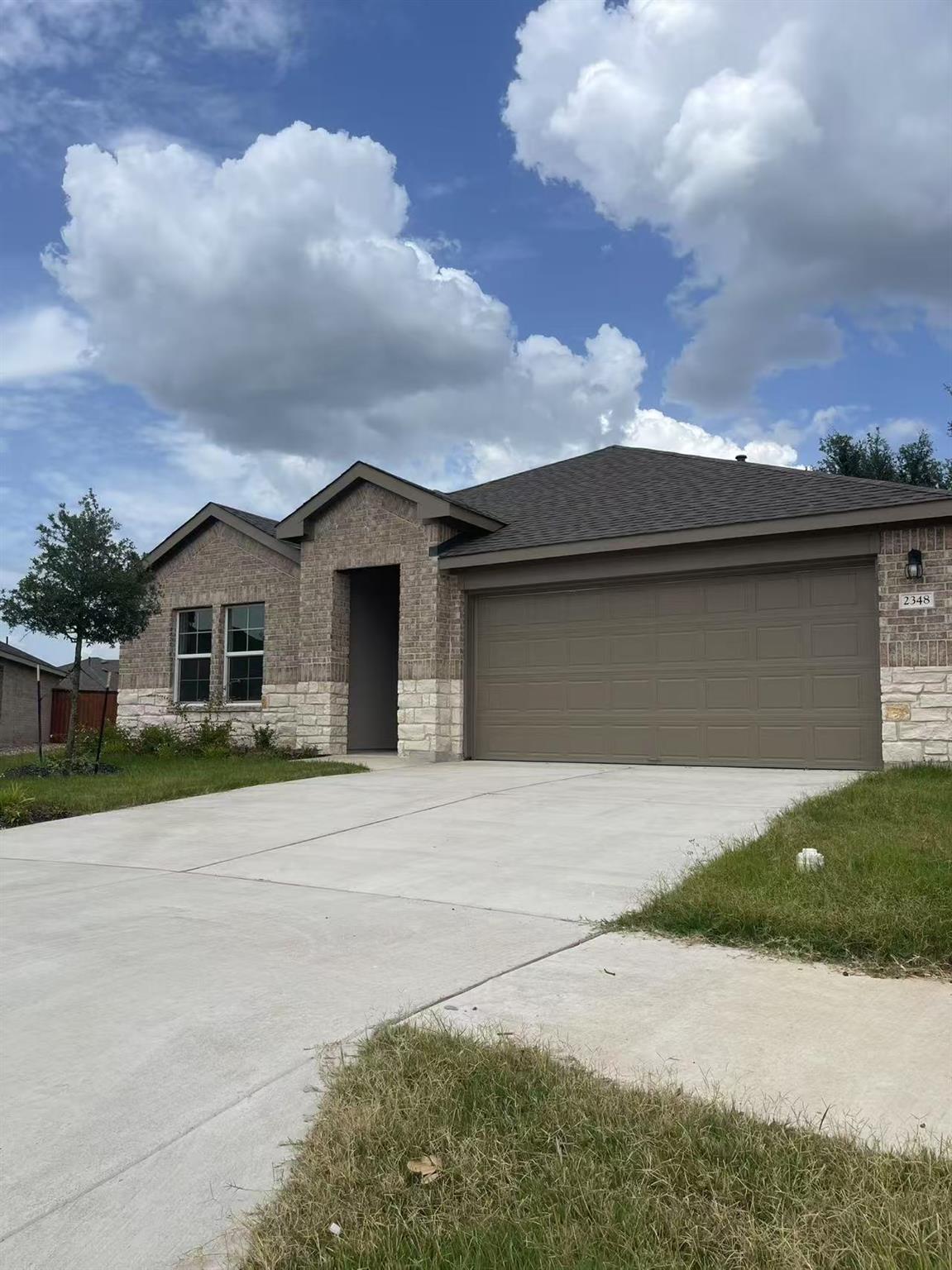 Listing photo 1 of 2348  Ranny Cv