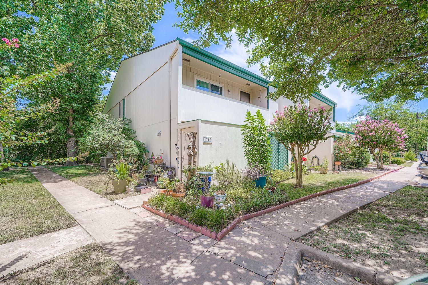 6718  Silvermine Dr  #1704 매물 사진 1