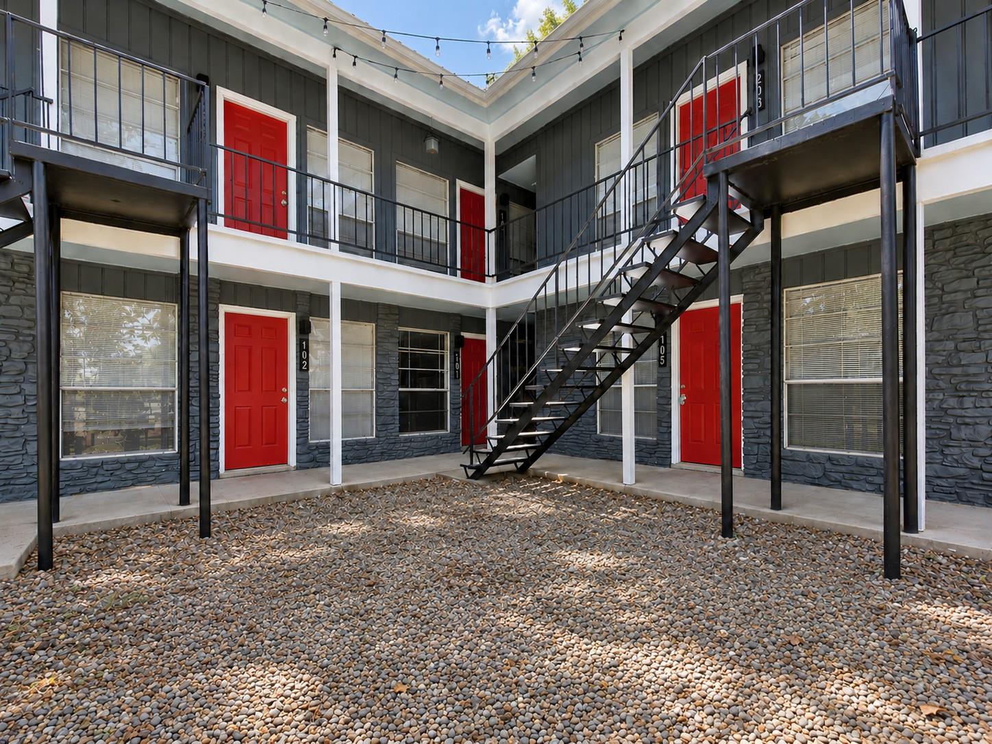 Listing photo 1 of 4712  Depew Ave  #202