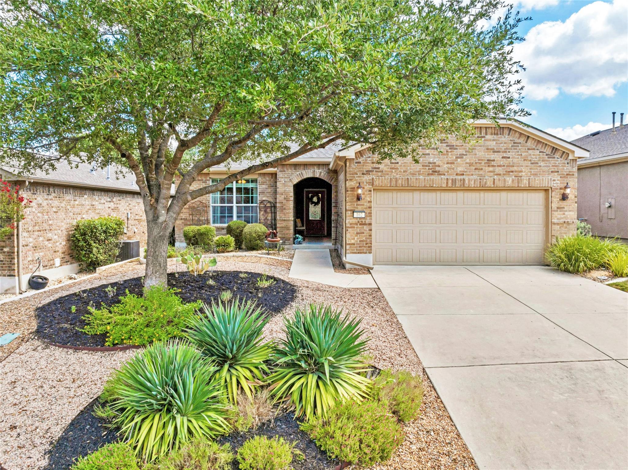 Listing photo 1 of 102  Trinity Ln