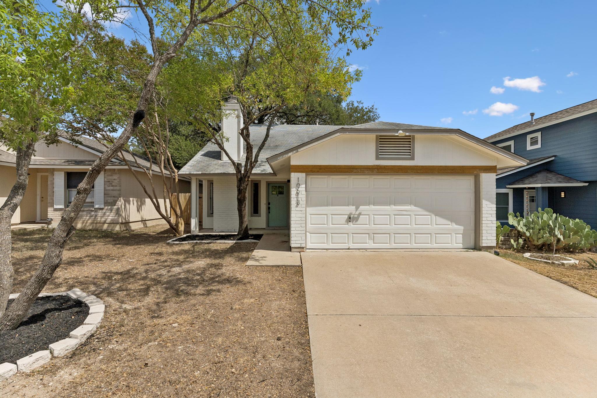 Listing photo 1 of 10613  Archdale Dr