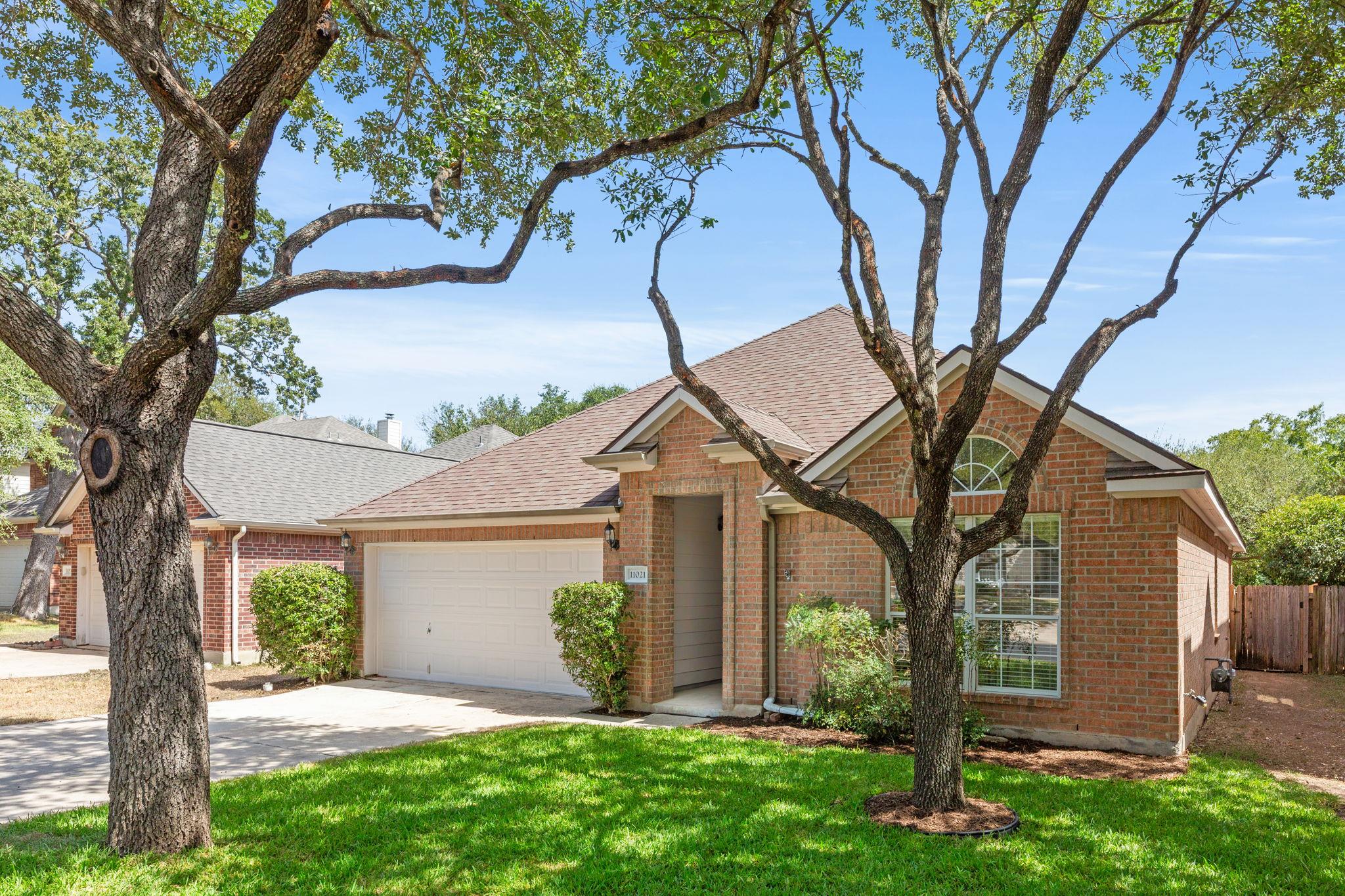 Listing photo 1 of 11021  Mint Julep Dr