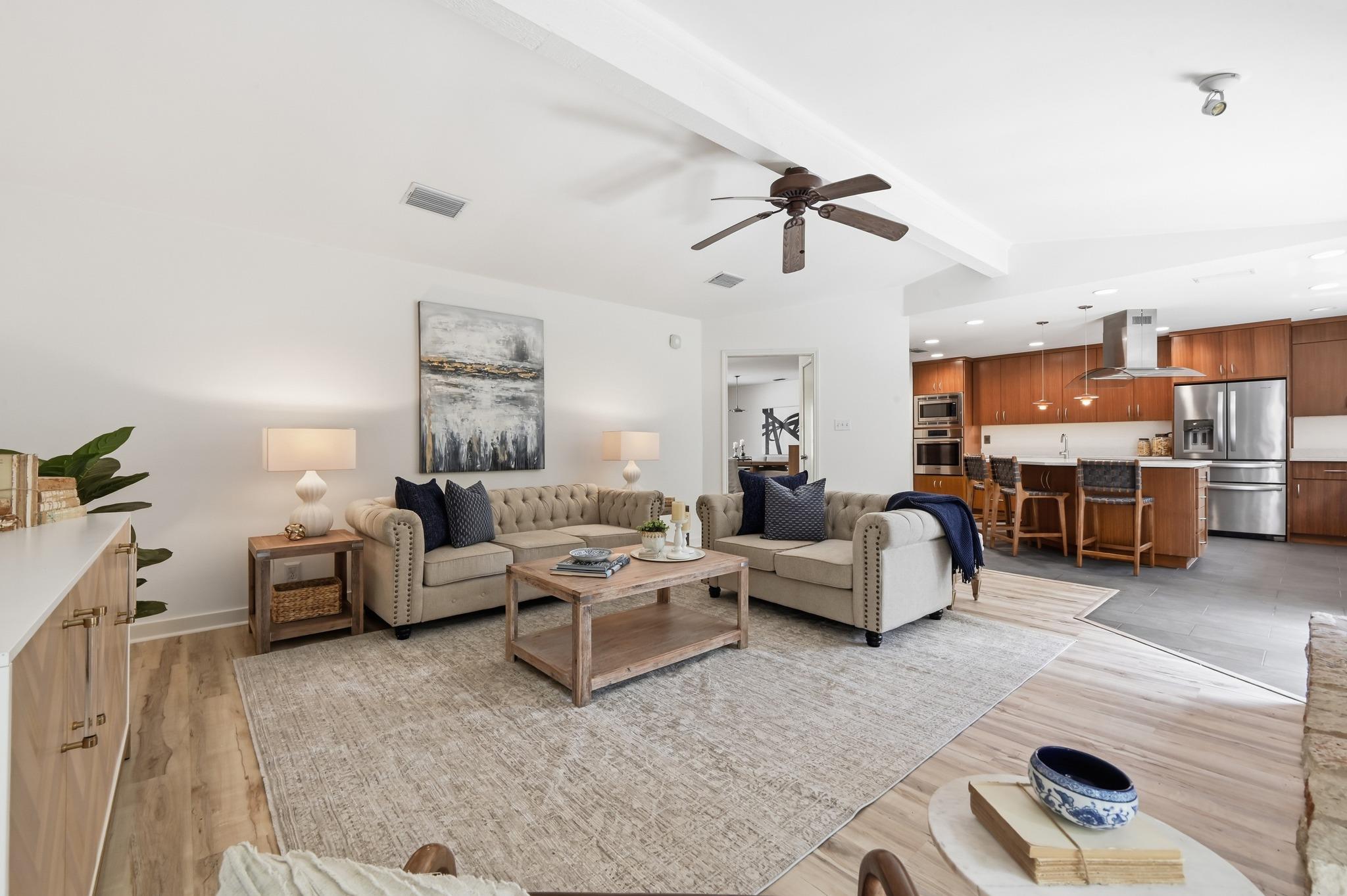 Listing photo 1 of 1905  Stoneridge Rd