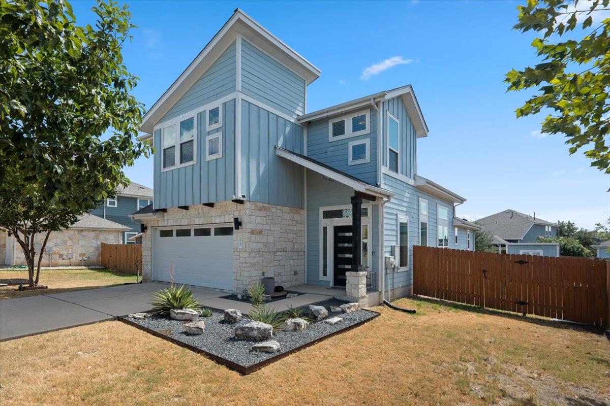 Listing photo 1 of 7009  Cherry Beam Path