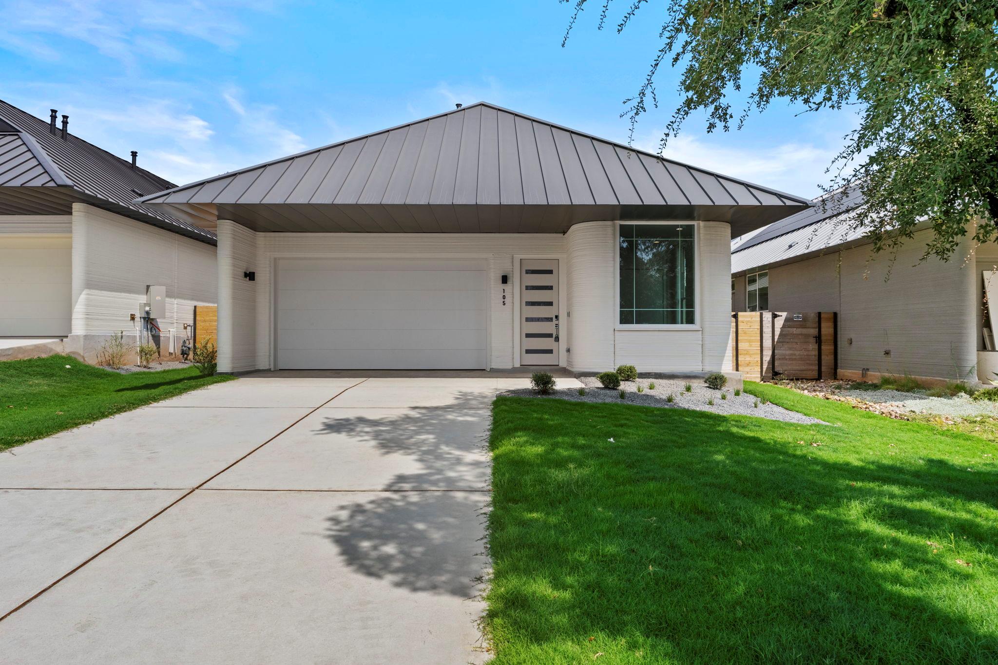 Listing photo 1 of 105  Rough Creek Rd