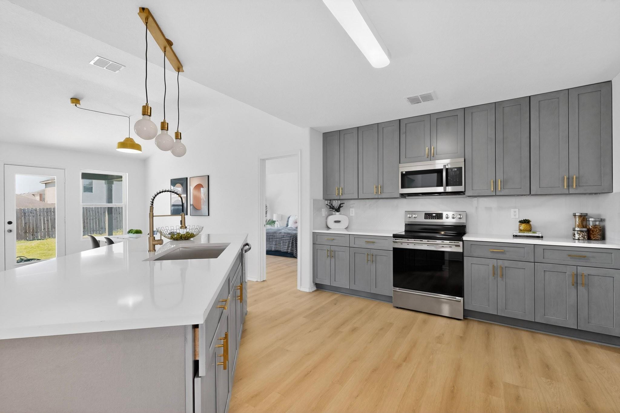Listing photo 1 of 7306  Concerto Dr