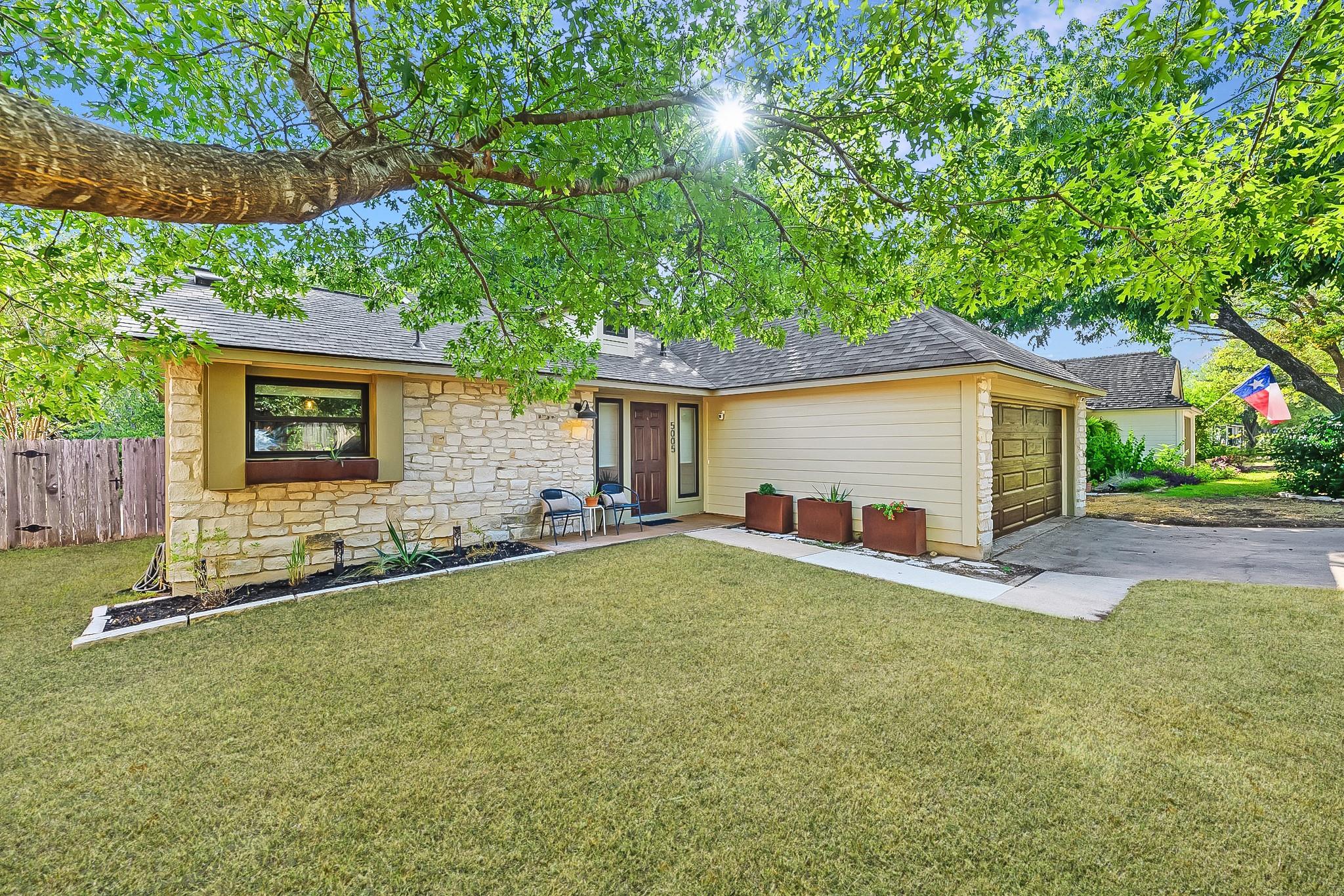 Listing photo 1 of 5005  Ganymede Dr