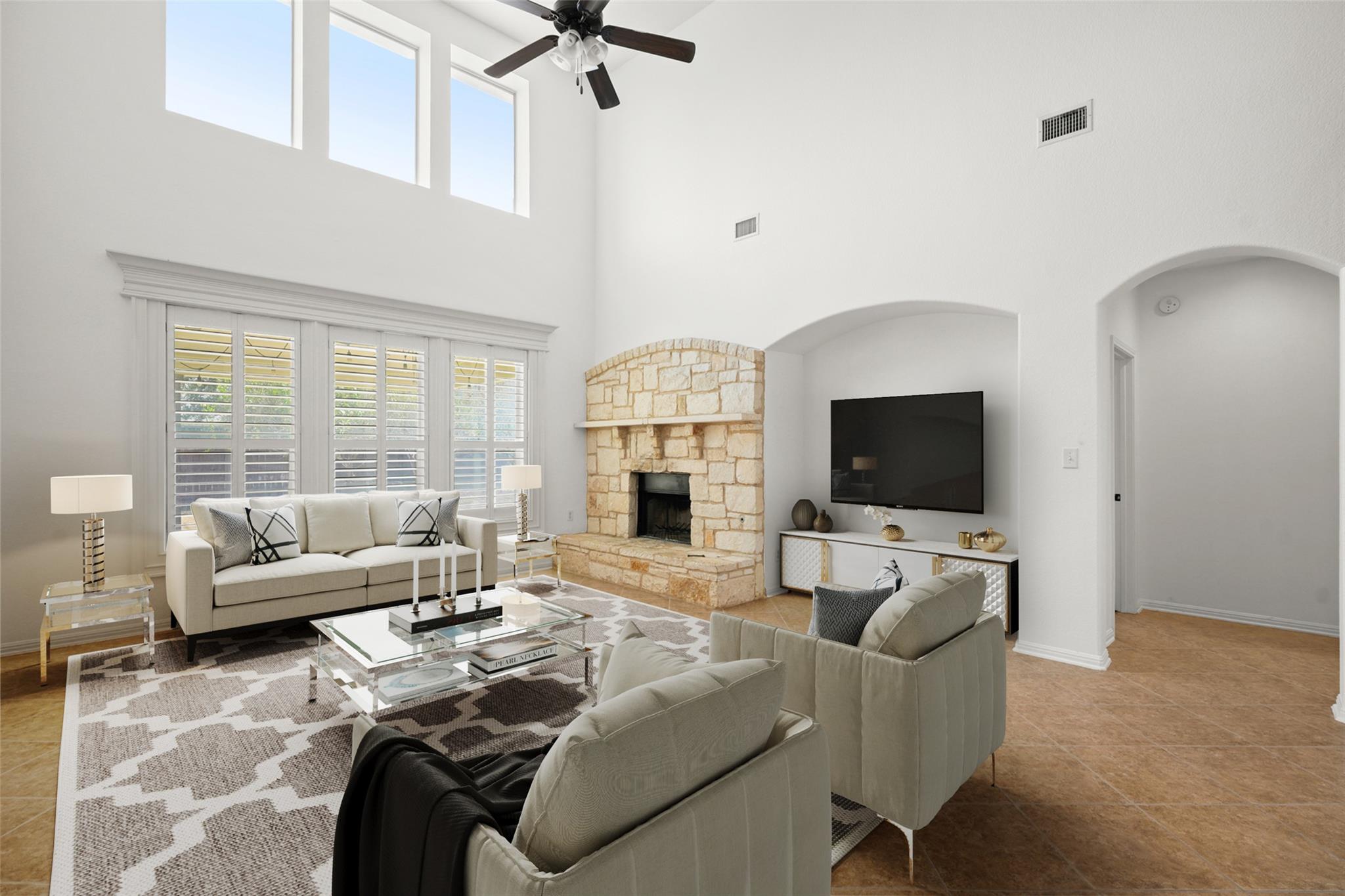 Ảnh nhà đang rao bán 1 của 18905  Canyon Sage Ln
