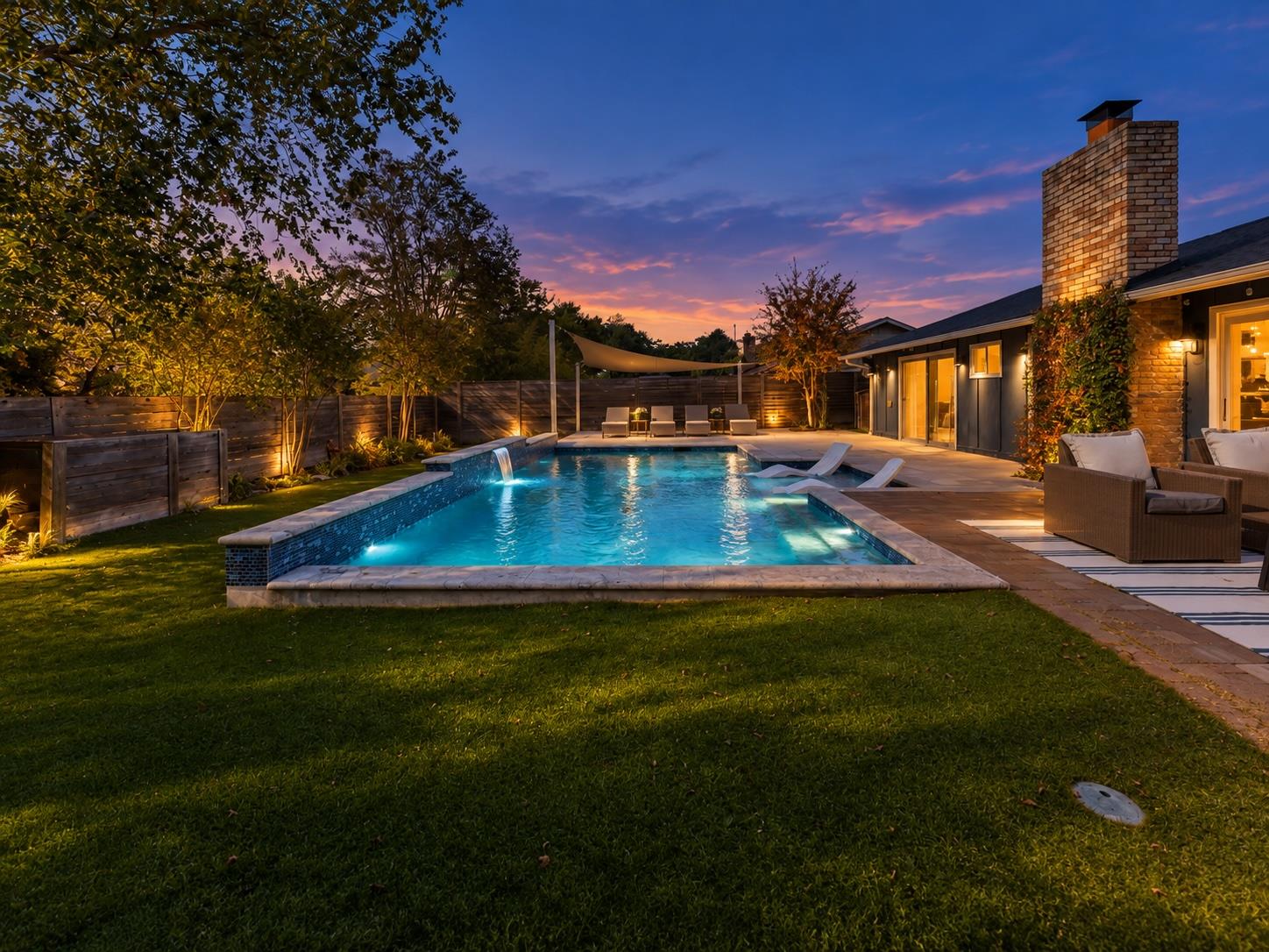 Listing photo 1 of 10203  Sun Hill Dr