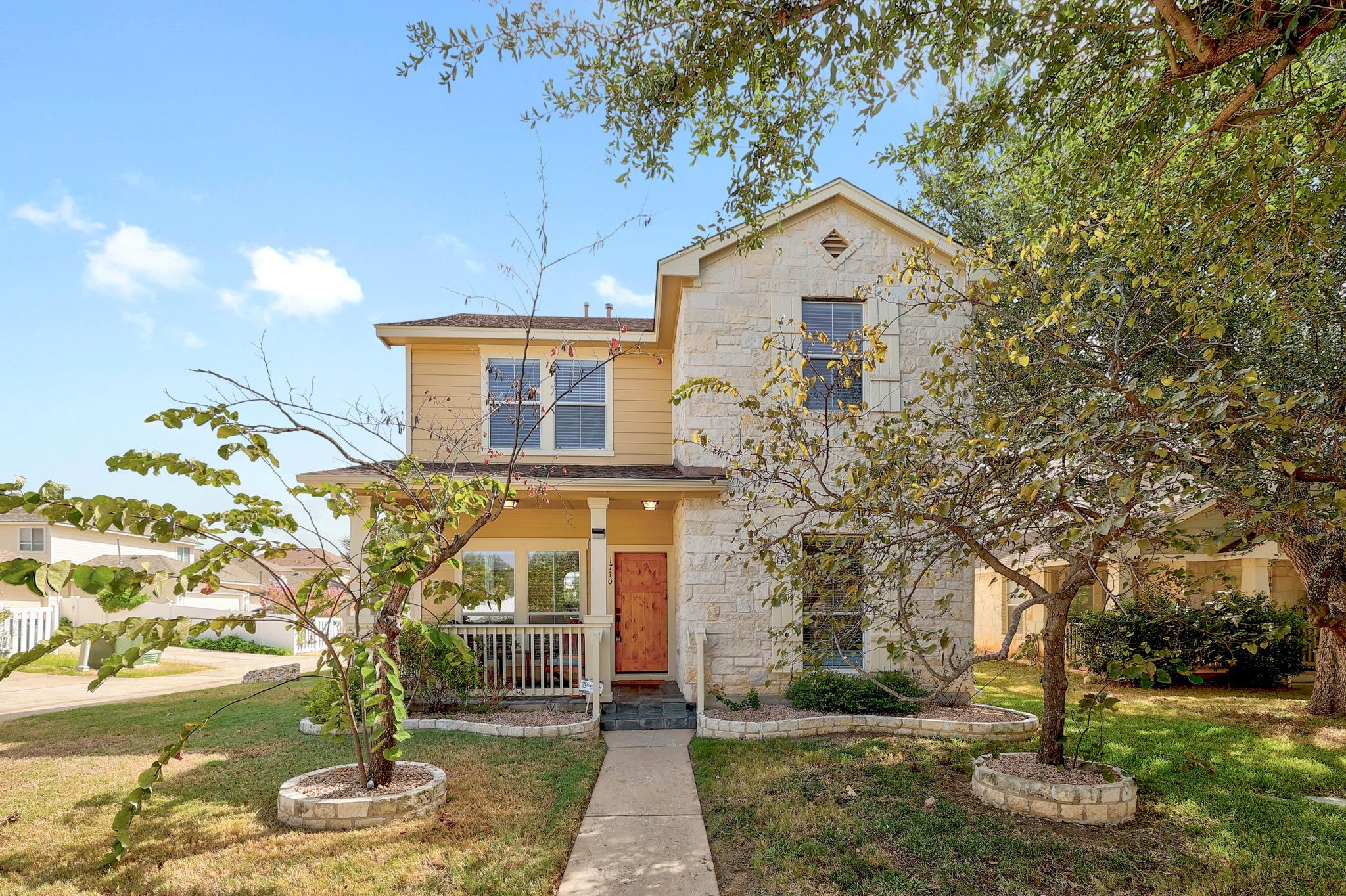 Foto de la propiedad en venta 1 de 1710  Big Bend Dr
