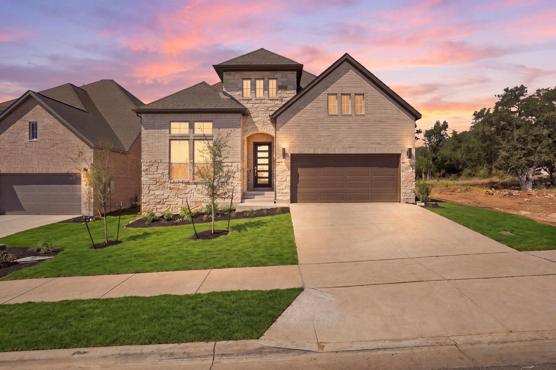 Listing photo 1 of 1418  Blue Moon Dr