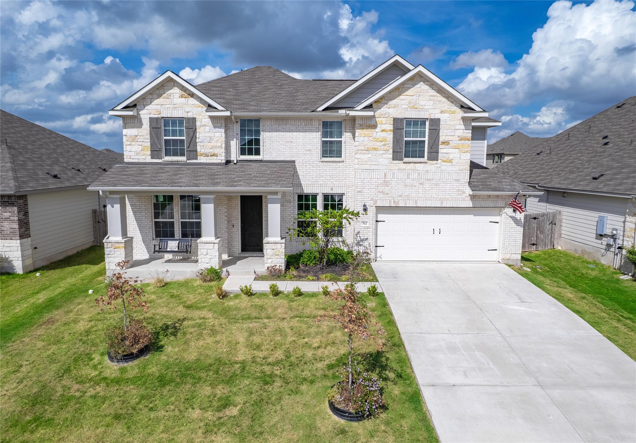 Listing photo 1 of 311  Bear Oak St