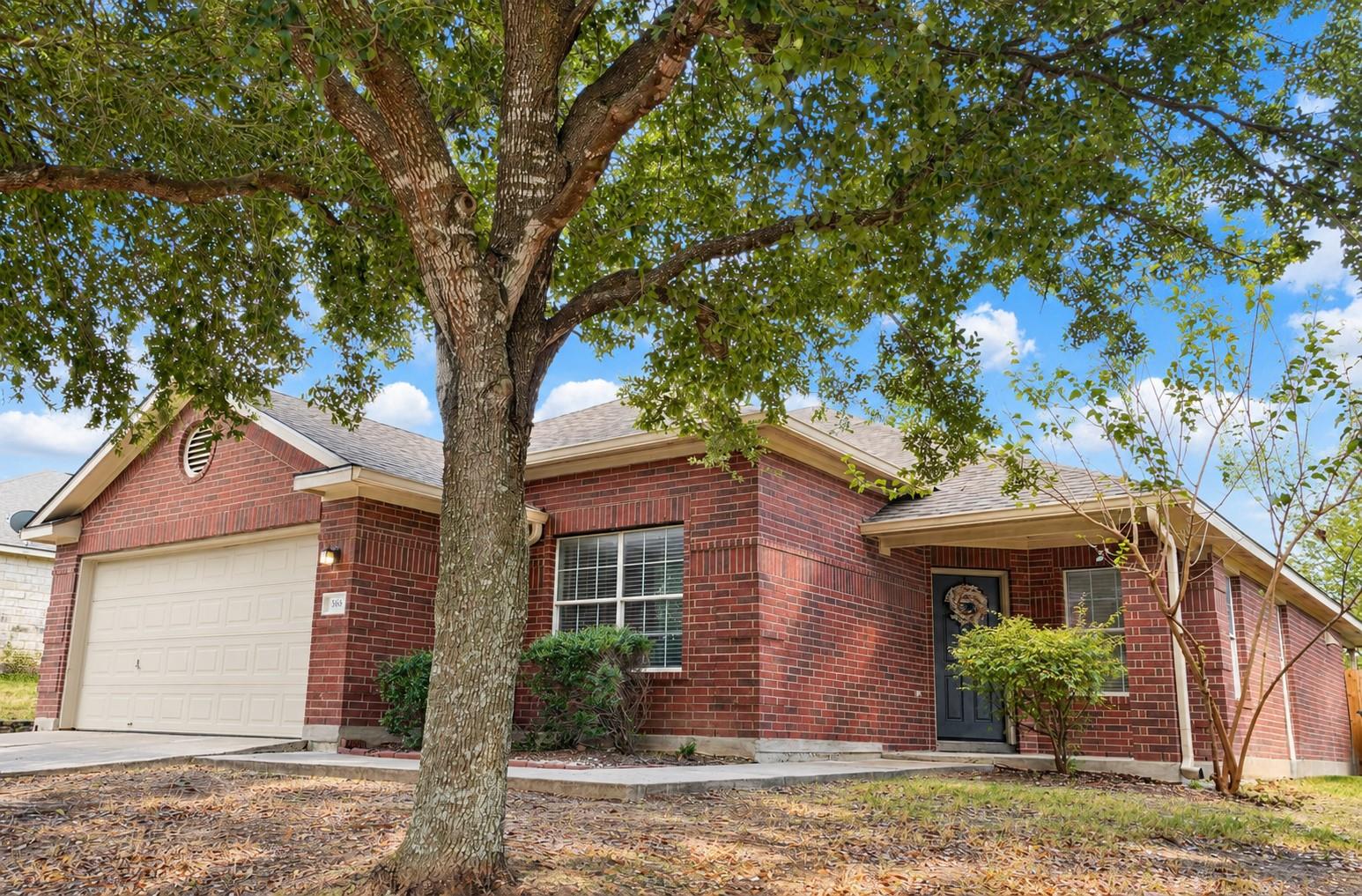 Listing photo 1 of 368  AMBER ASH Dr
