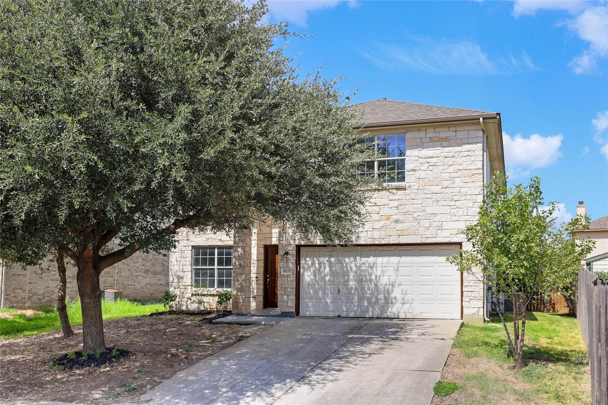 Listing photo 1 of 11028  Furrow Hill Dr